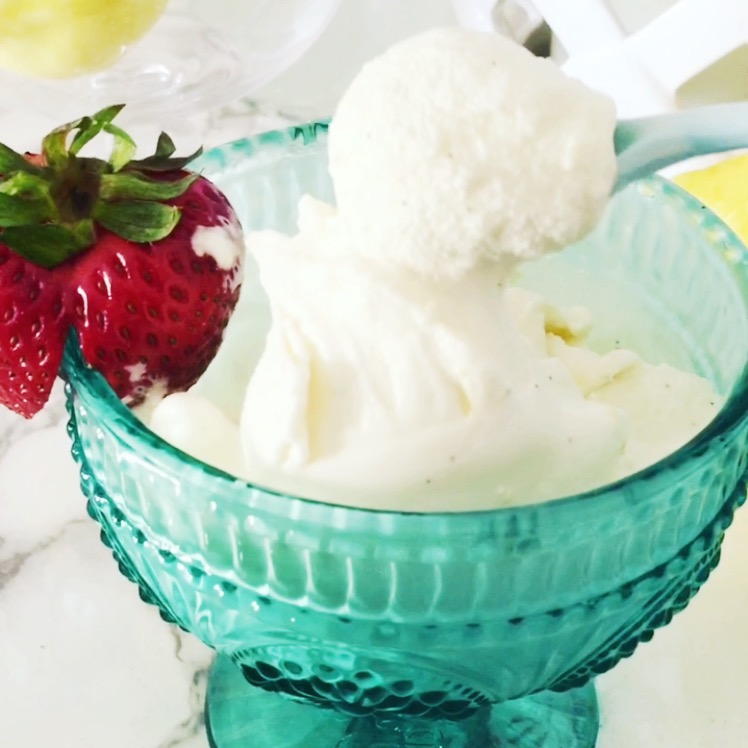 lemon gelato, how to make homemade lemon gelatto, recipe, ice cream, lemon desserts, lemon ice cream, summer desserts,