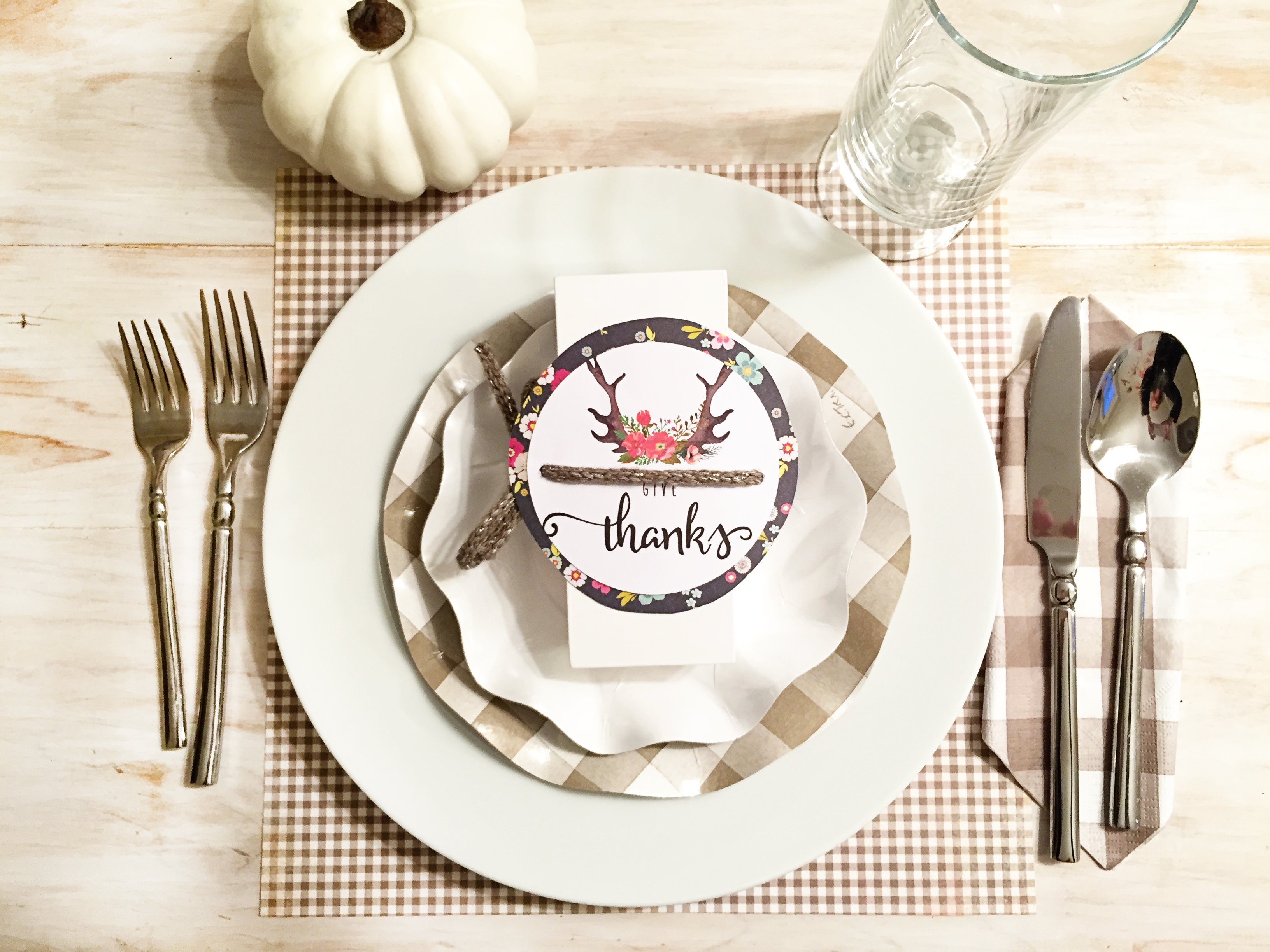 Thanksgiving table-settings, Table settings, Sophistiplate, ikea, the container store, target, free printable, thanksgiving printable , black and white table setting, container store